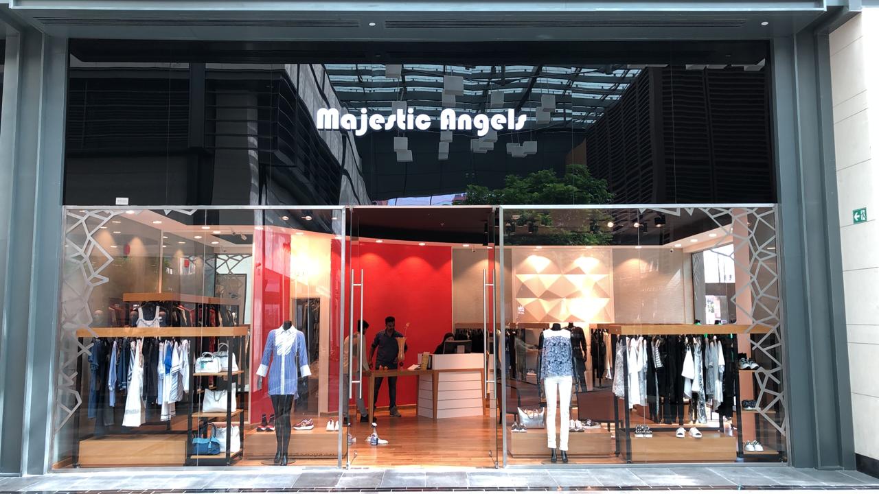 Boutique retail space with luxurious fit-out