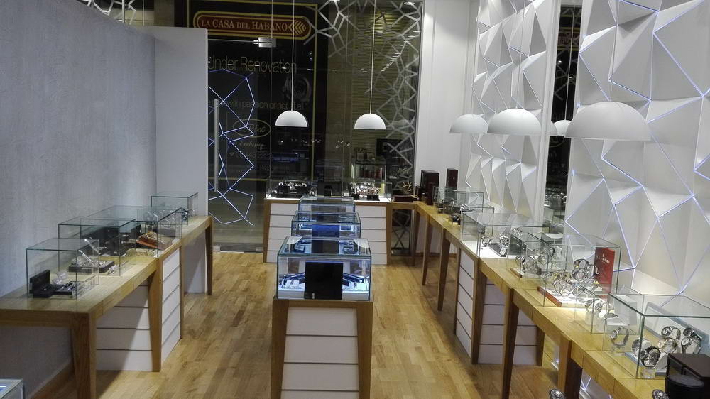 Modern jewelry store interio